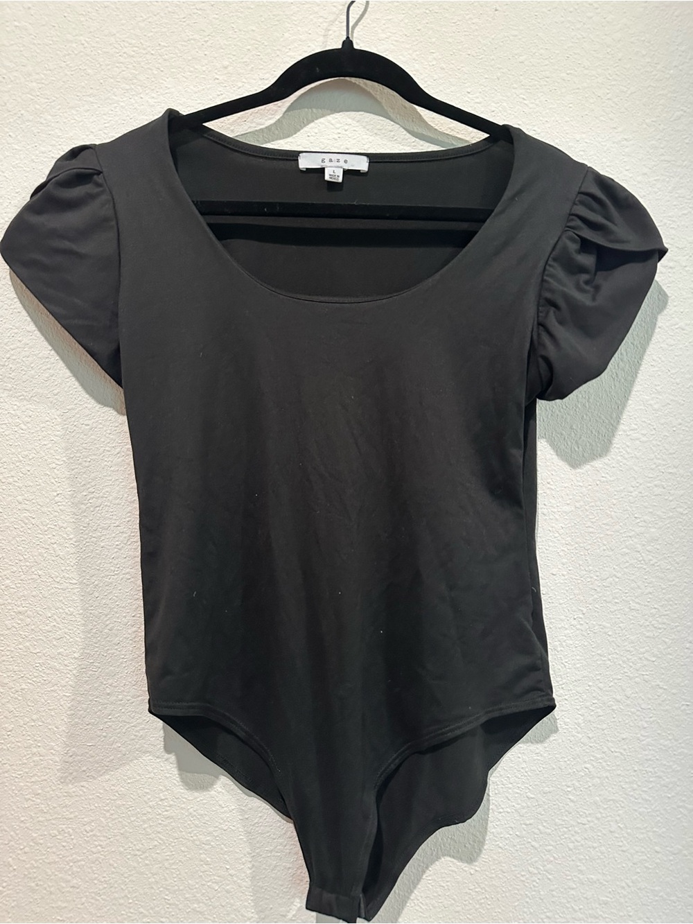 Women’s Gaze Black Puff-Sleeve Bodysuit - Classic Scoop Neck Large